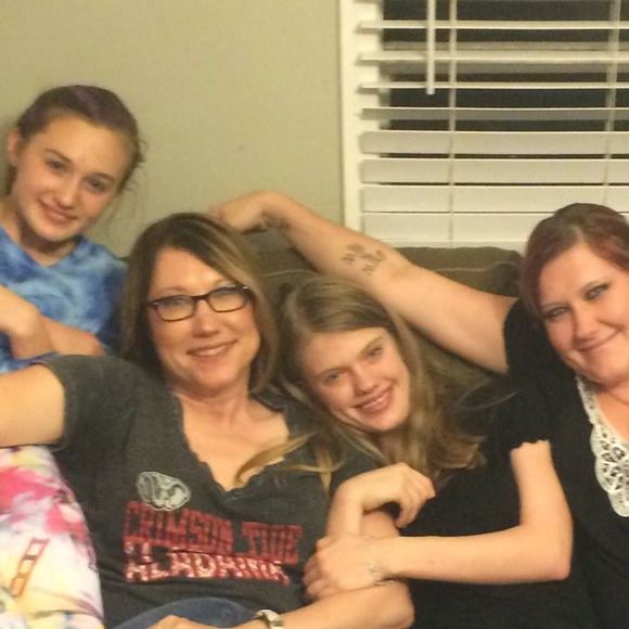 Meet your Posher, Sandra - Picture 1 of 1